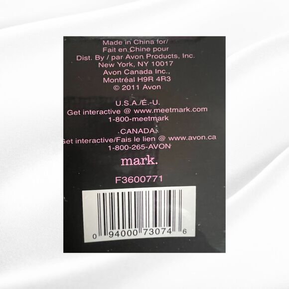 RARE "First in Line" Silver Tone Dangle Earrings by Mark. - 2011 NIB - Picture 3 of 3